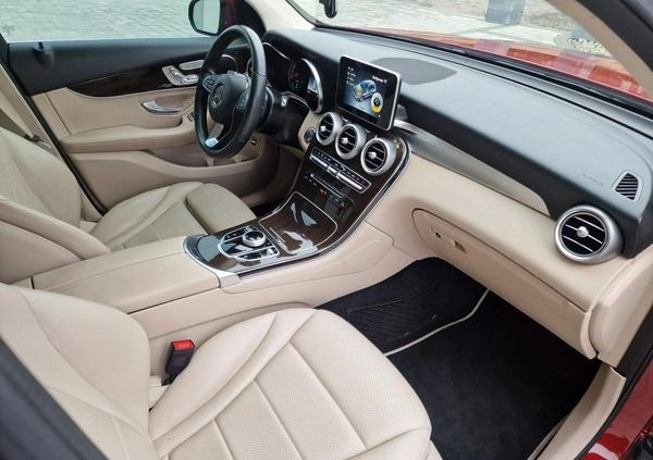 Mercedes-Benz GLC cena 143000 przebieg: 111000, rok produkcji 2019 z Drawsko Pomorskie małe 742